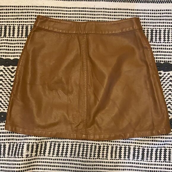 Forever 21 Faux Leather Skirt Small - Picture 5 of 6